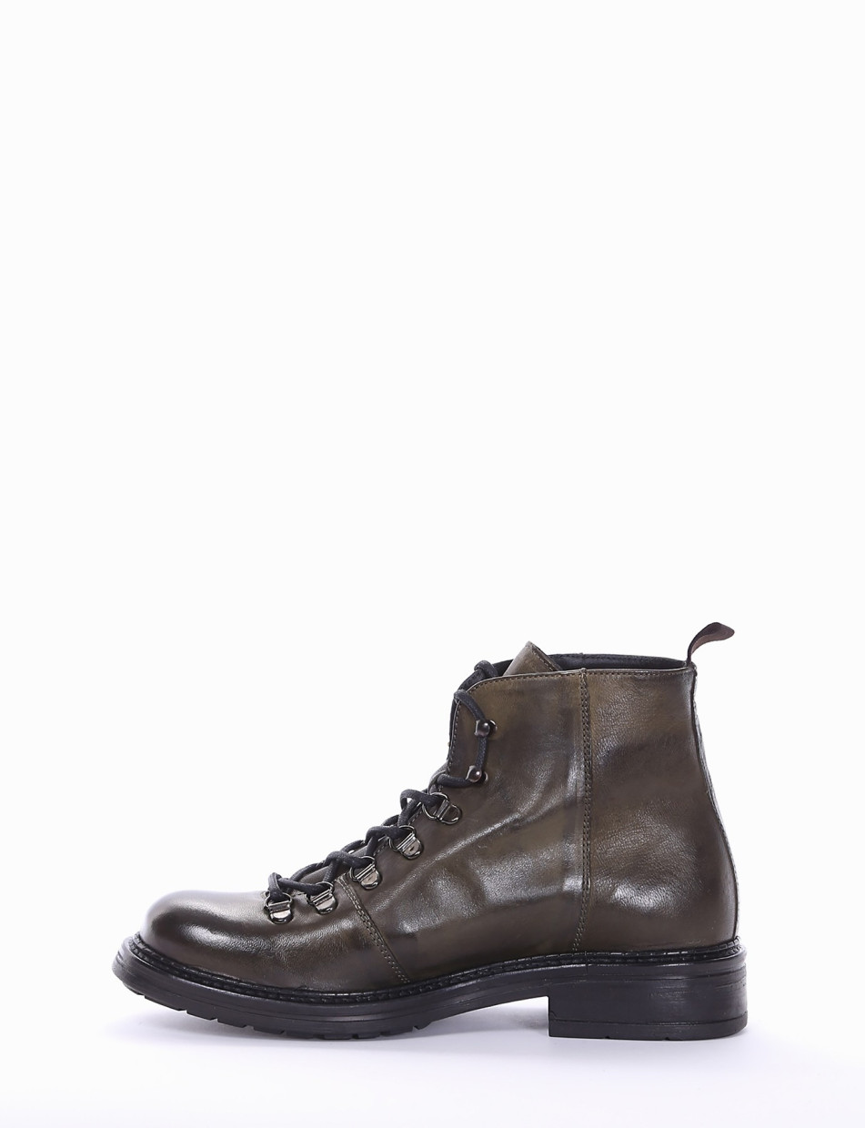 Combat boots heel 2 cm green leather