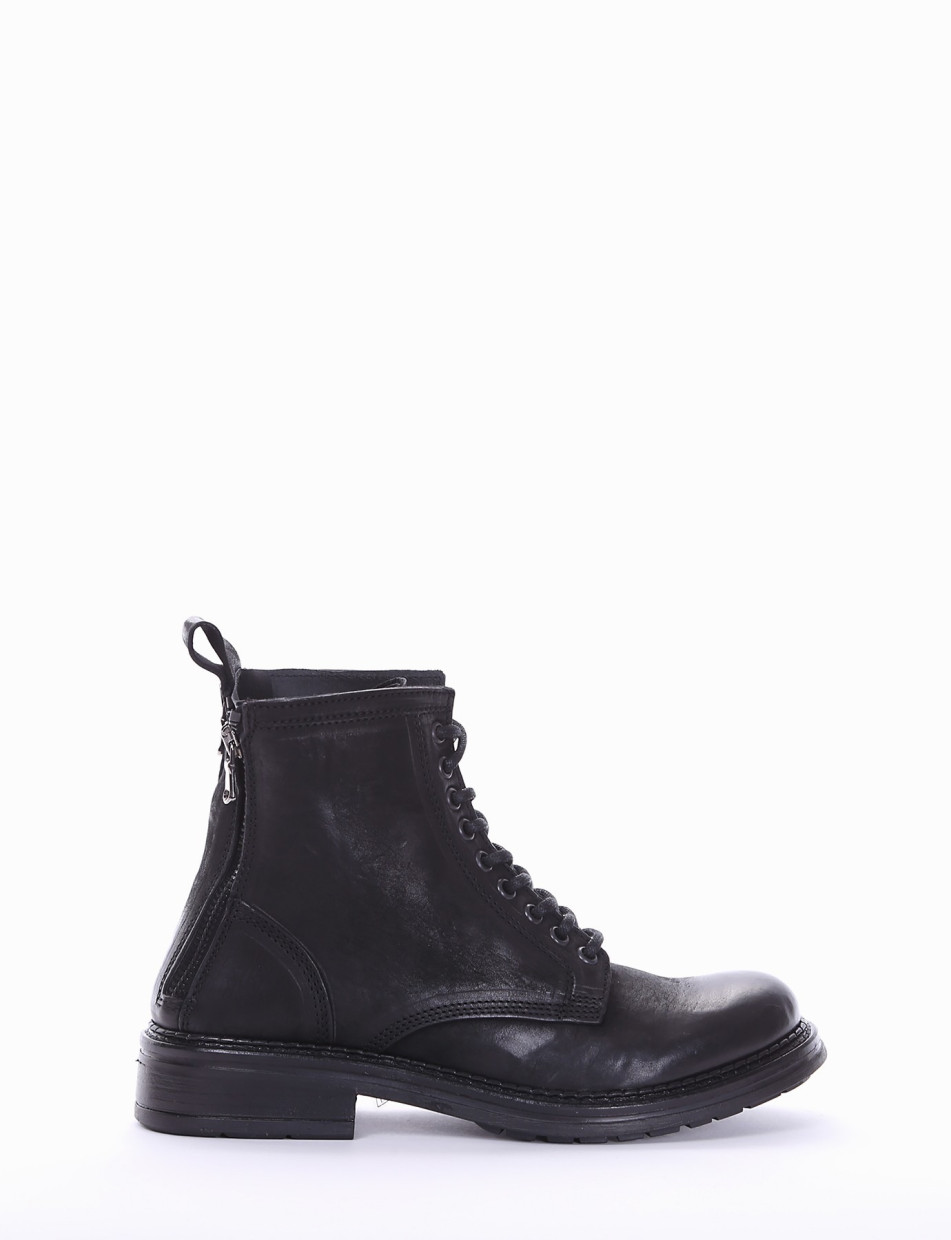 Combat boots heel 2 cm black leather