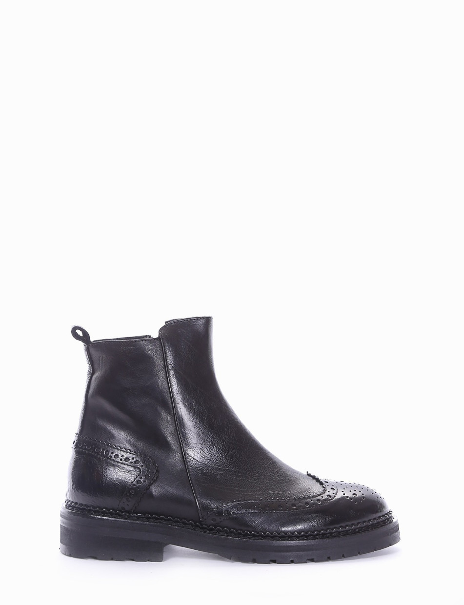 Low heel ankle boots heel 2 cm black leather