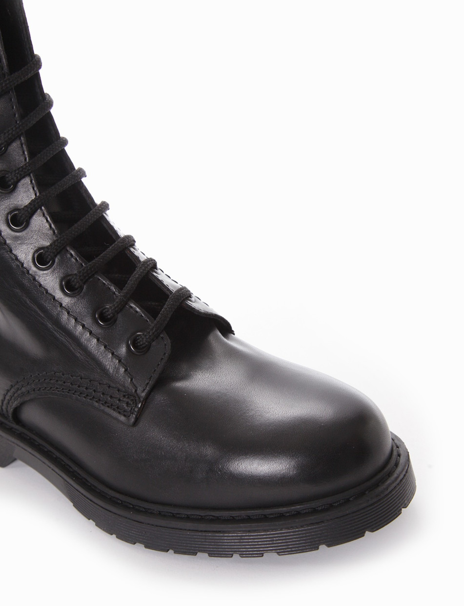 Combat boots heel 2 cm black leather