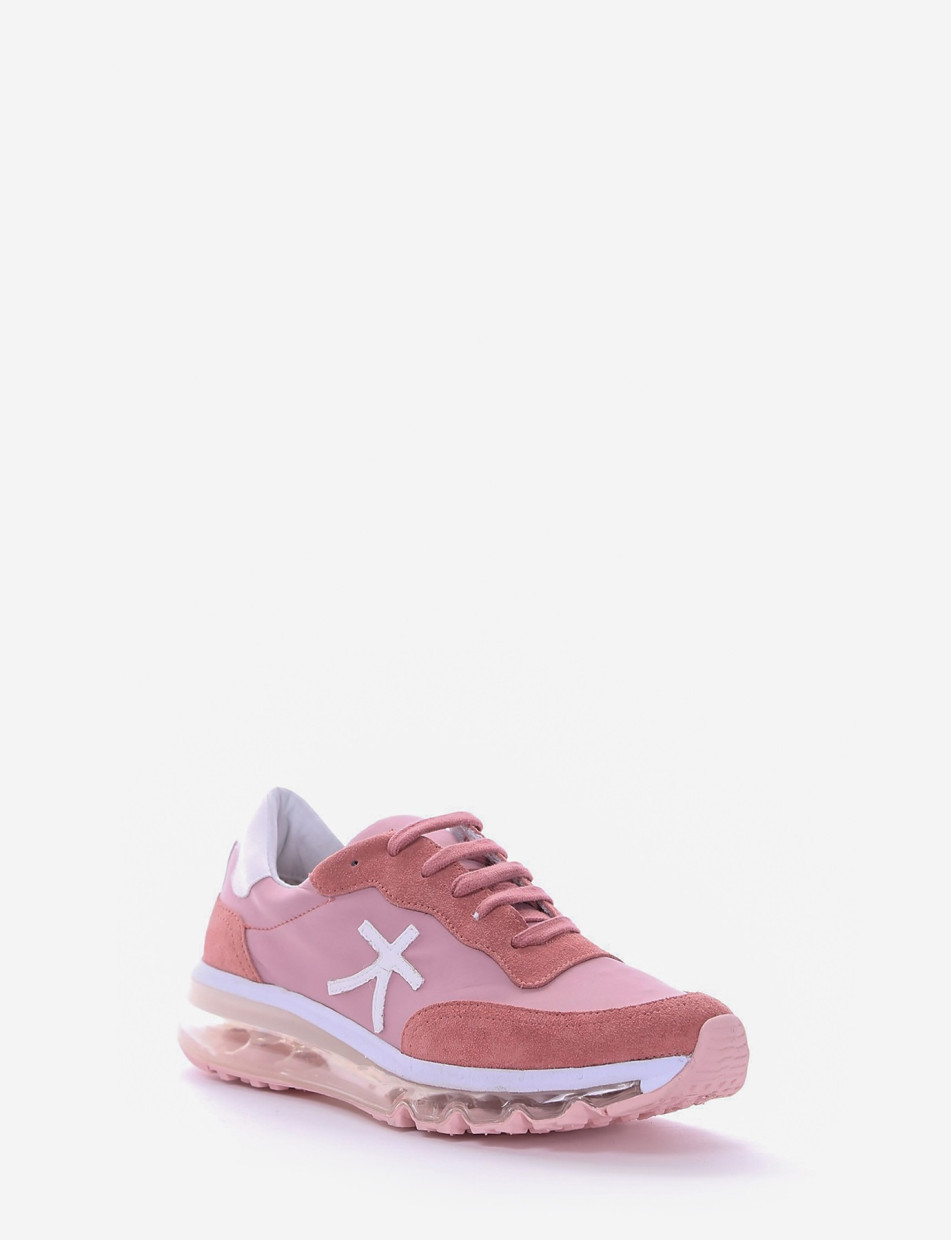 Sneakers pink leather