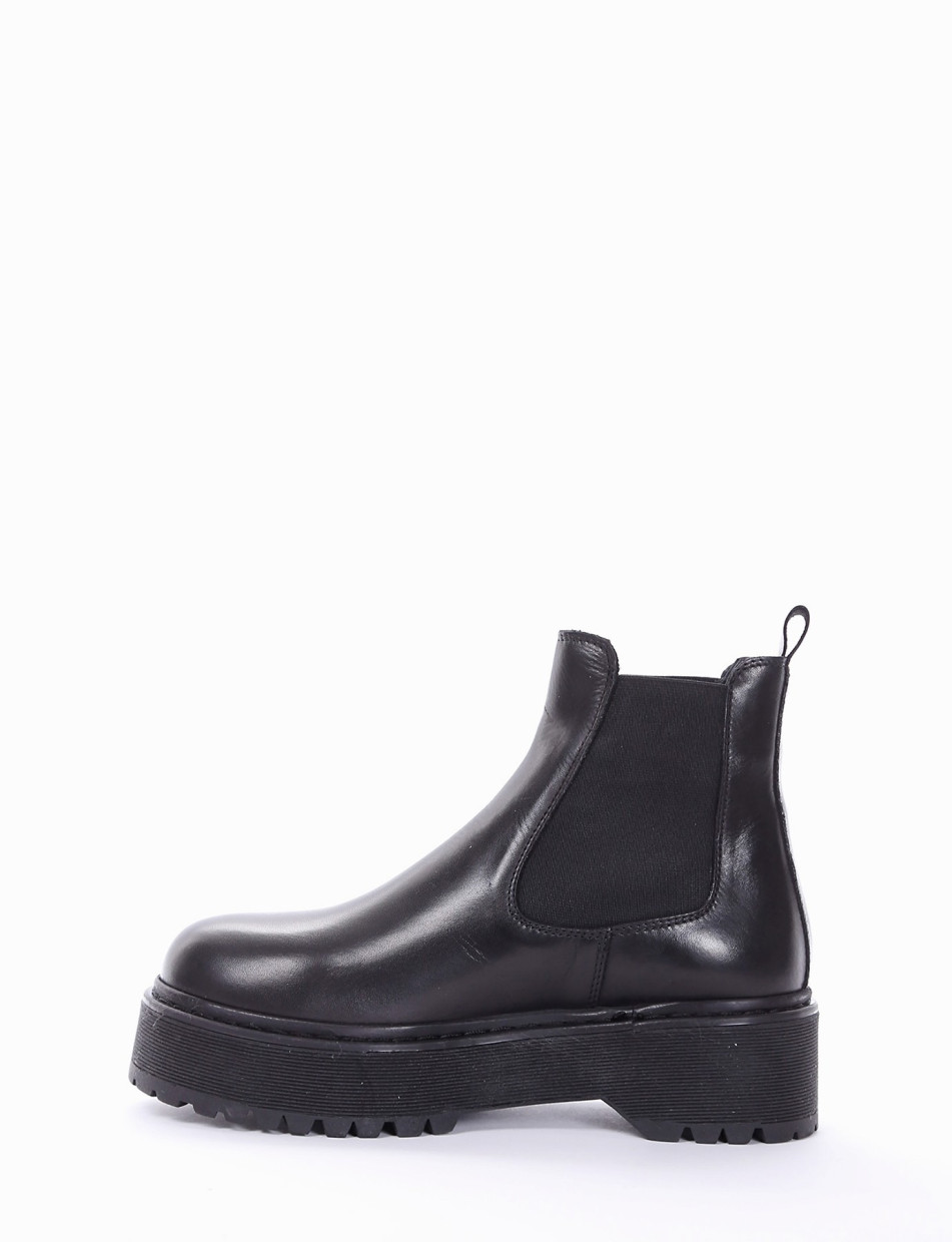 Low heel ankle boots woman heel 3 cm black leather Barca Stores