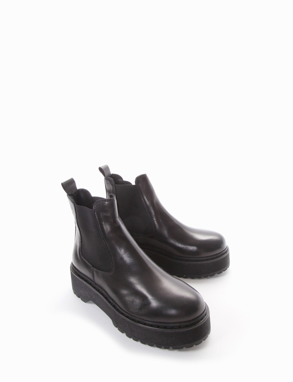 Low heel ankle boots heel 3 cm black leather