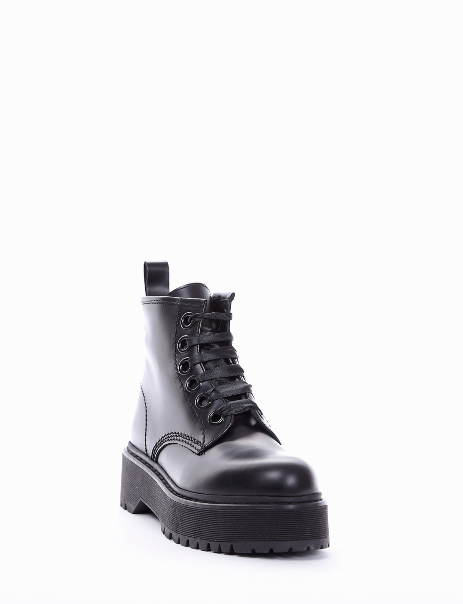 Combat boots heel 3 cm black leather