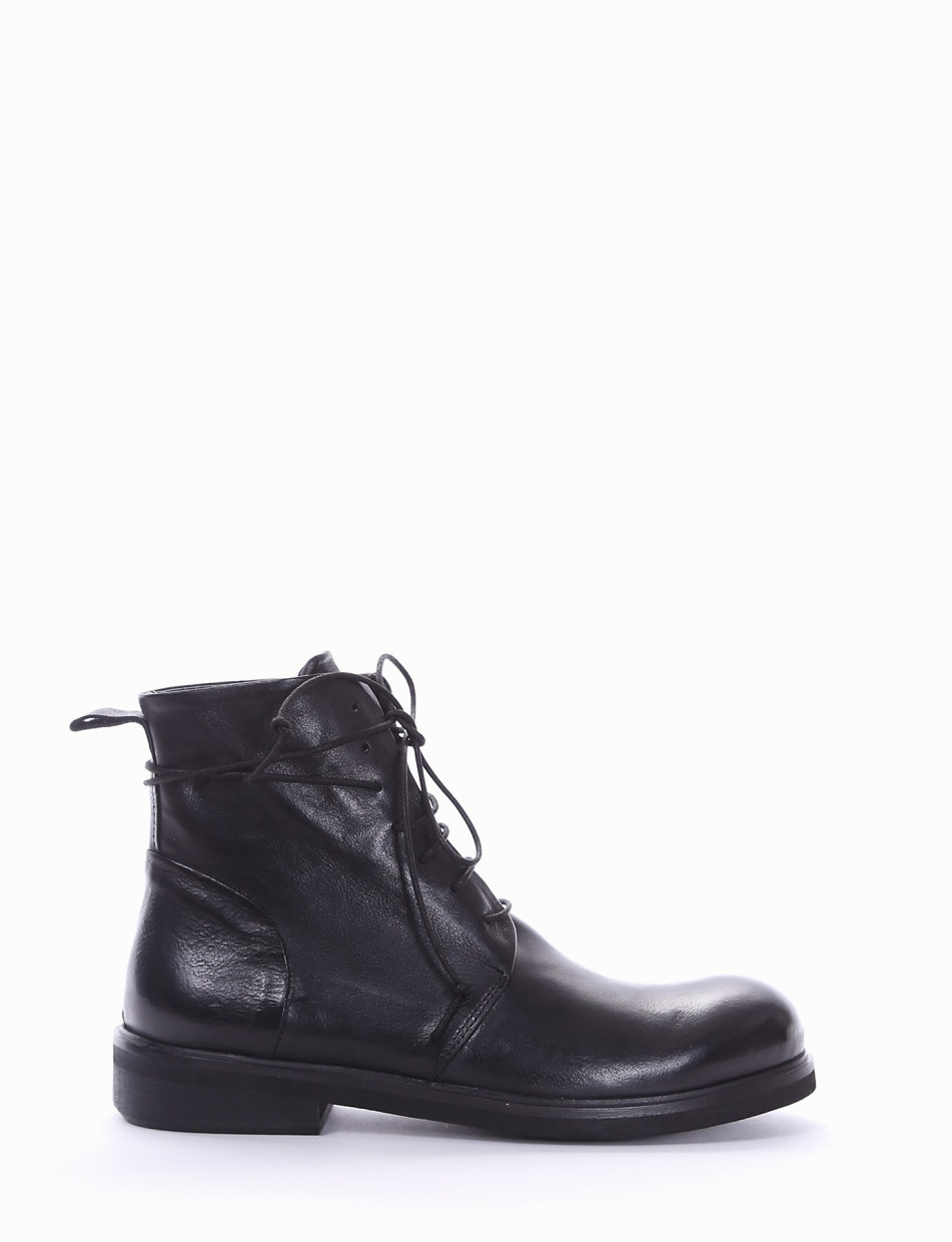 Combat boots heel 2 cm black leather