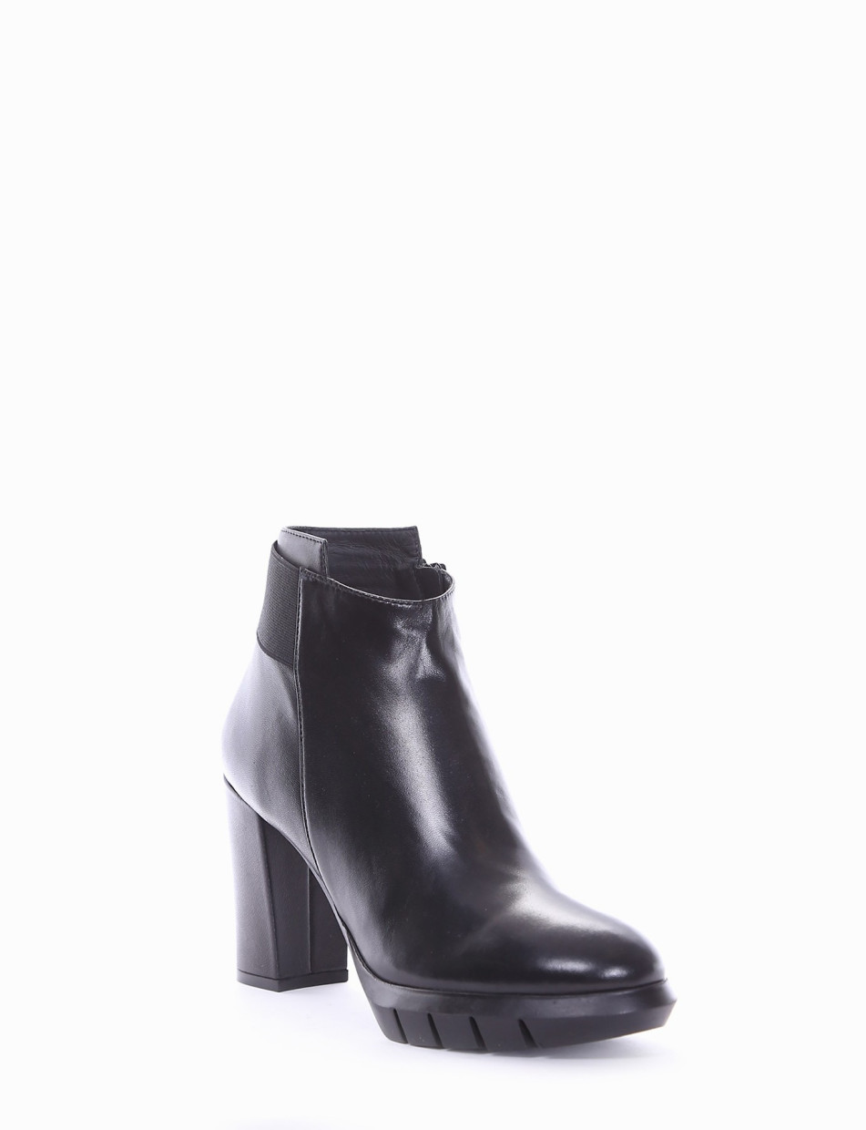 stivaletto tacco 10 cm nero