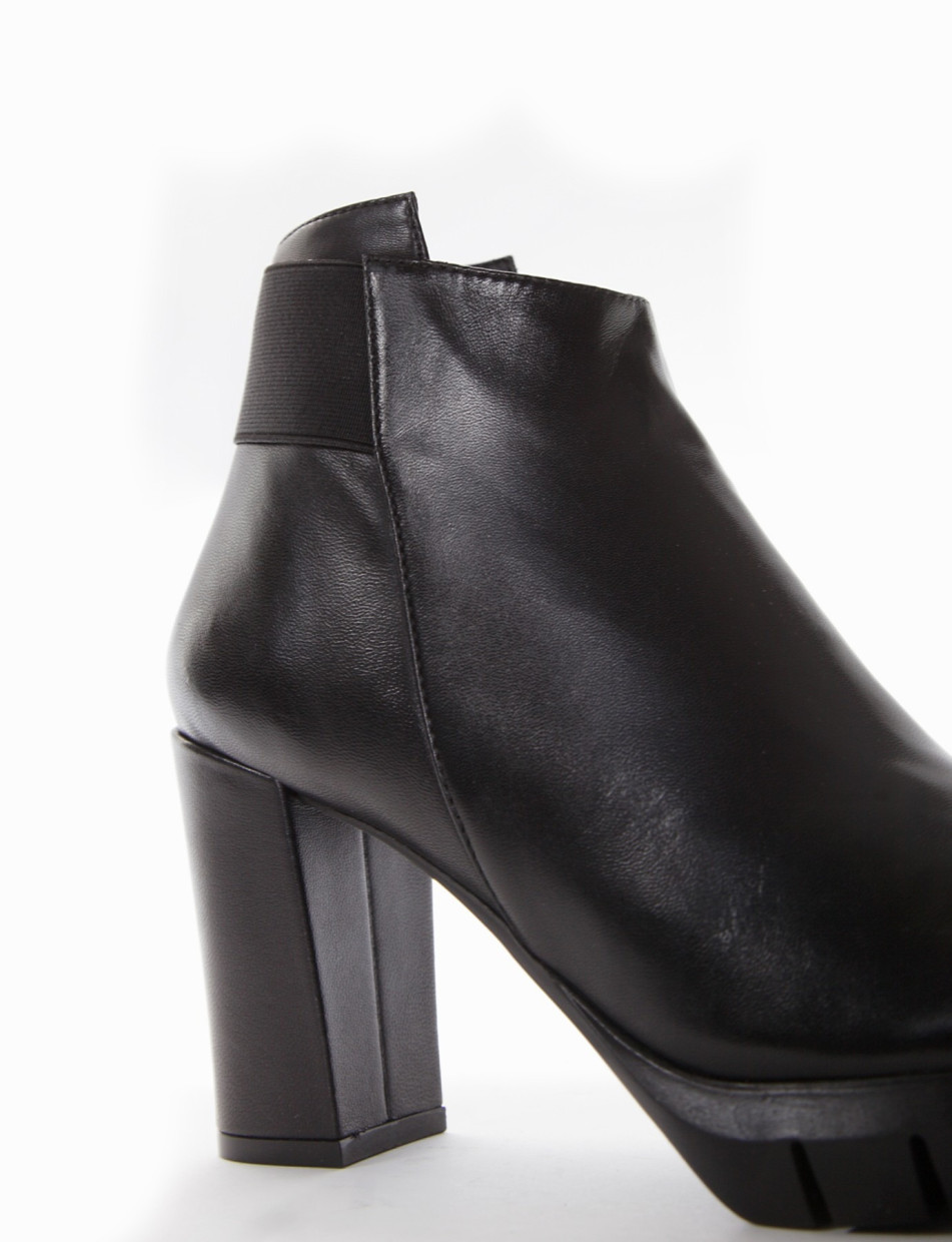 stivaletto tacco 10 cm nero
