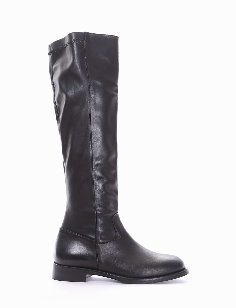 Low heel boots heel 2 cm black leather