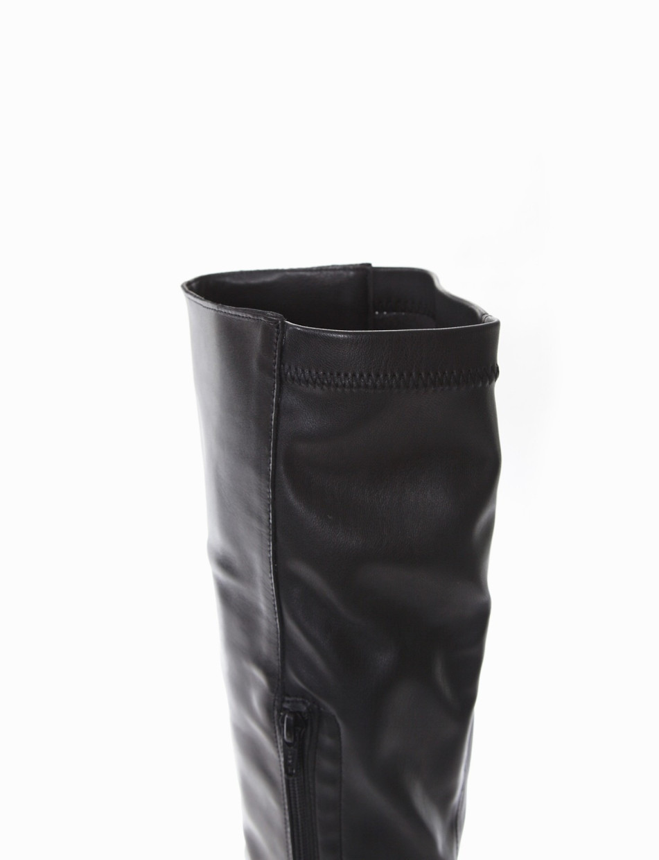 Low heel boots heel 2 cm black leather