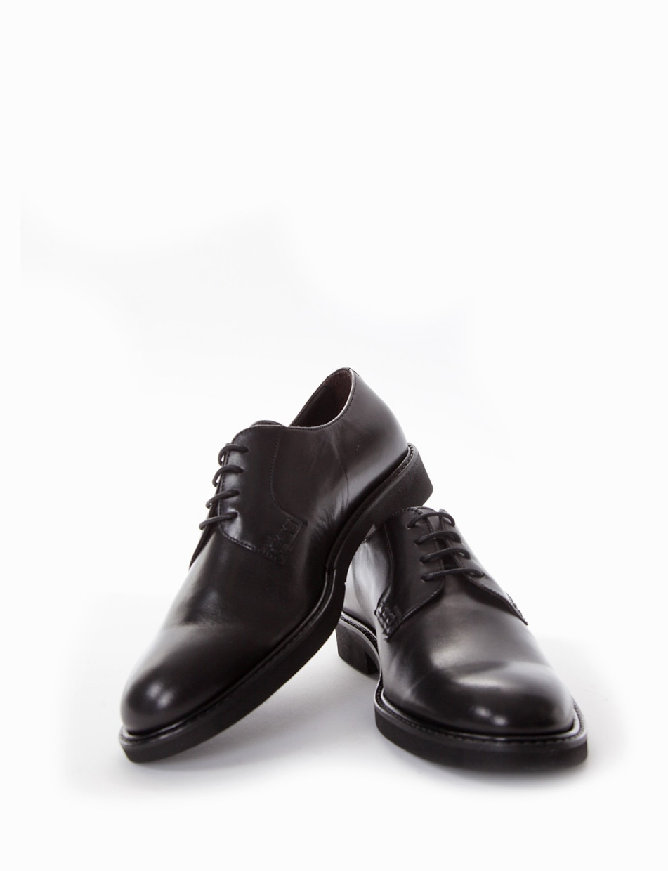 Lace-up shoes heel 2 cm black leather