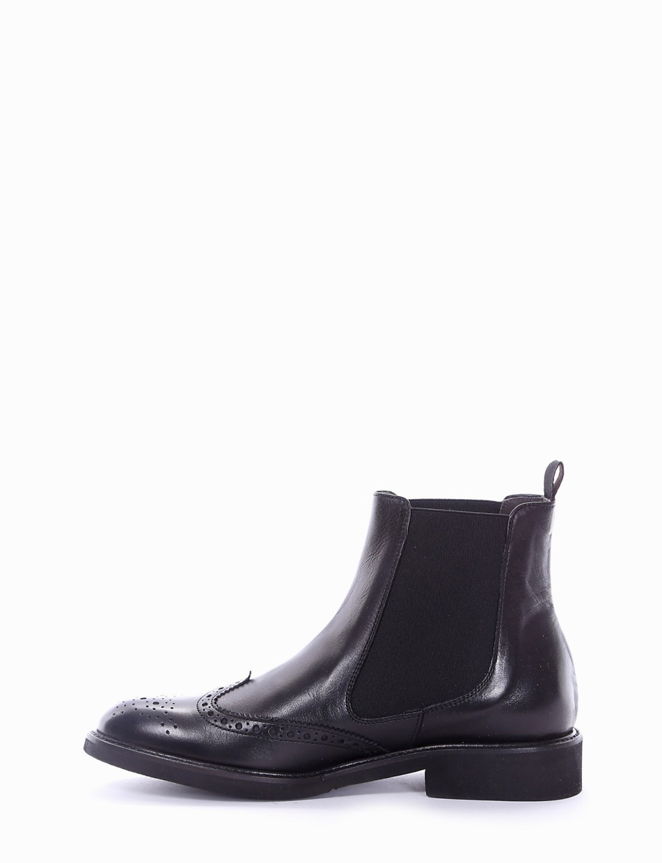 Low heel ankle boots heel 2 cm black leather