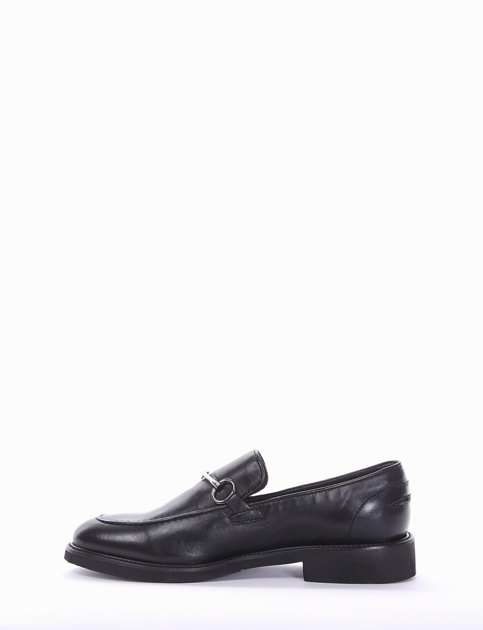Loafers heel 2 cm black leather