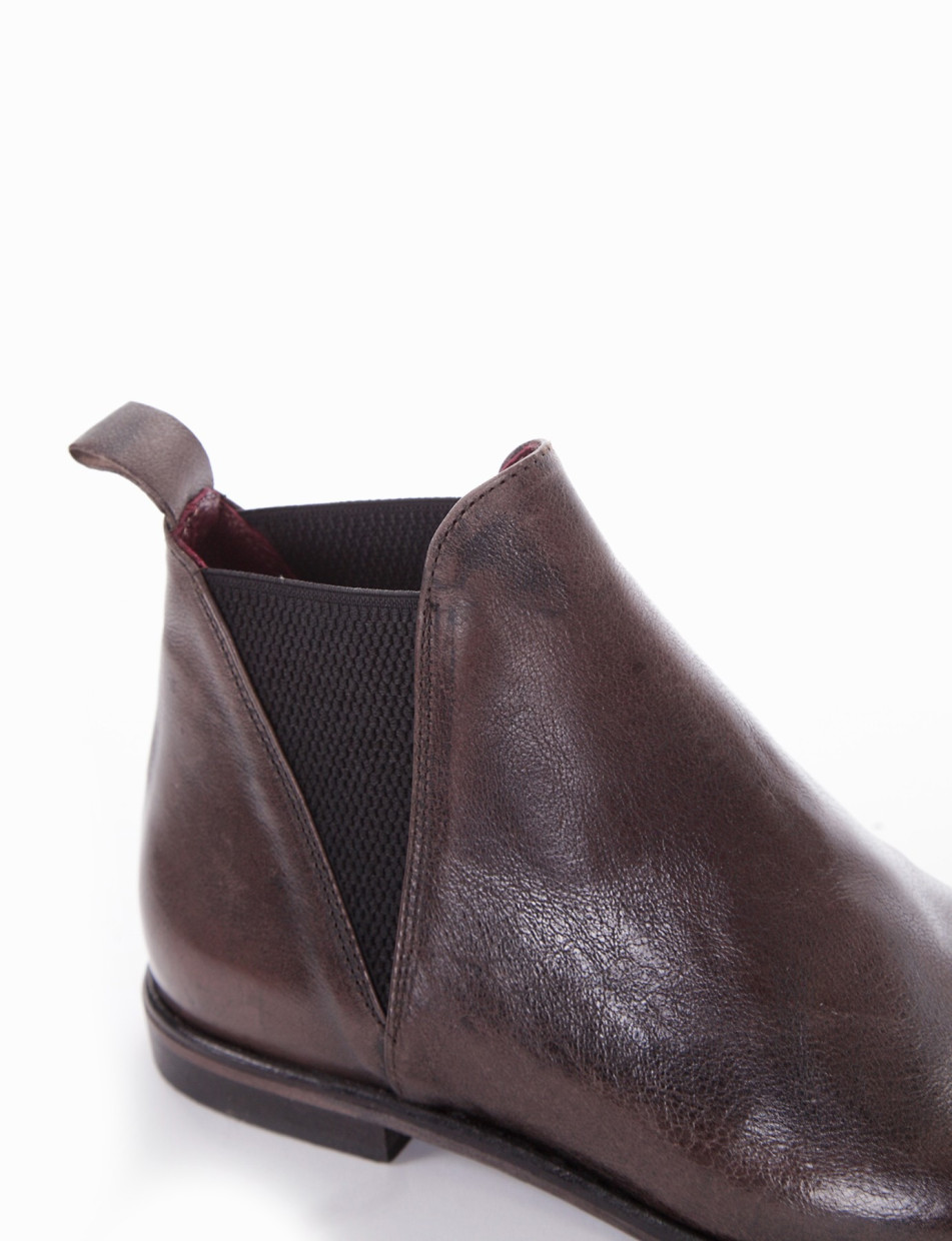 Low heel ankle boots heel 2 cm beige leather