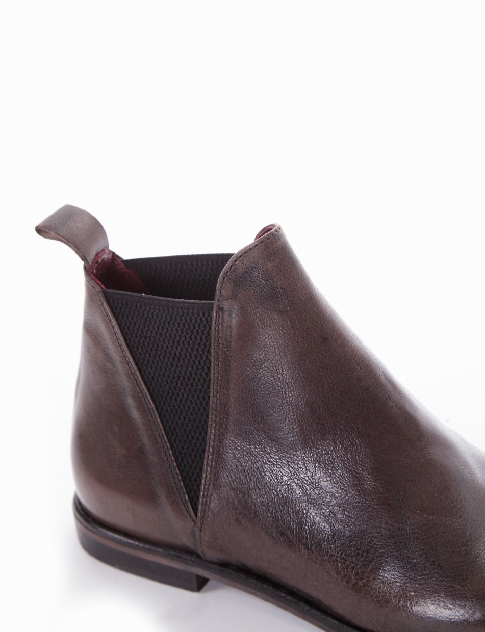 Low heel ankle boots heel 2 cm beige leather