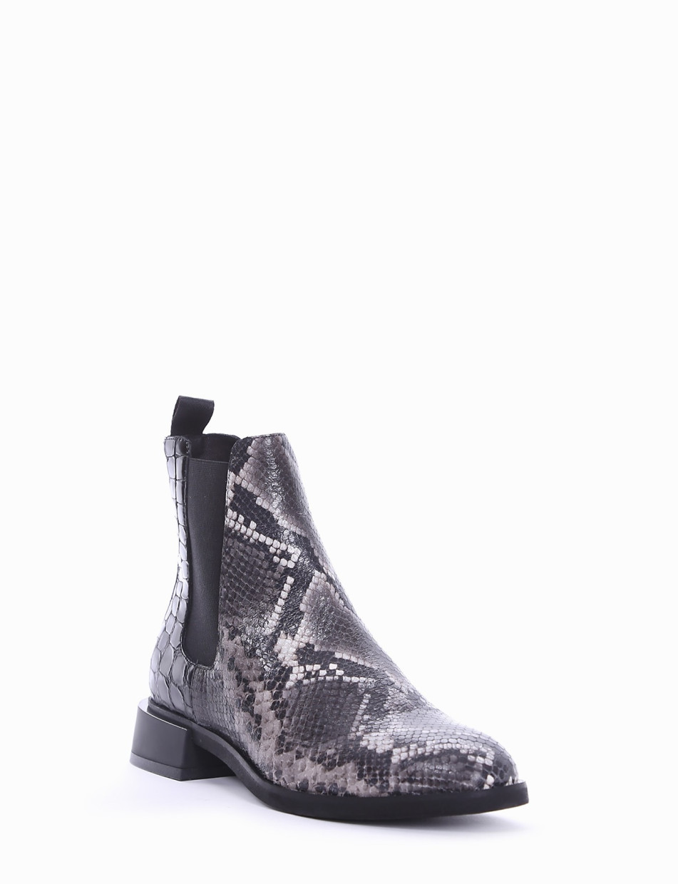 Low heel ankle boots heel 2 cm grey python
