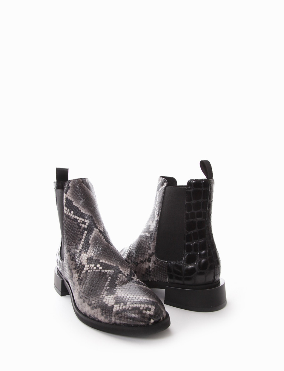 Low heel ankle boots heel 2 cm grey python