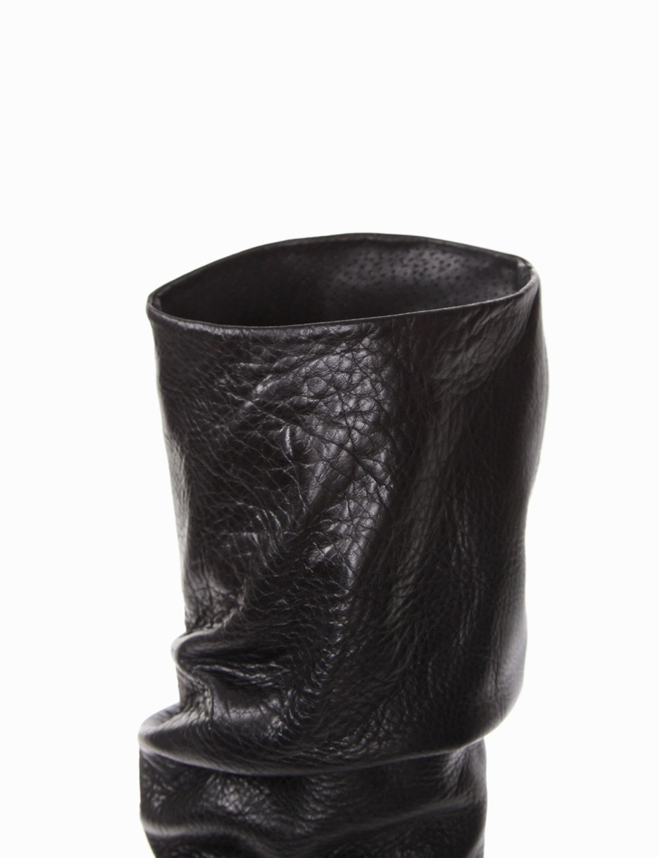 High heel boots heel 9 cm black leather