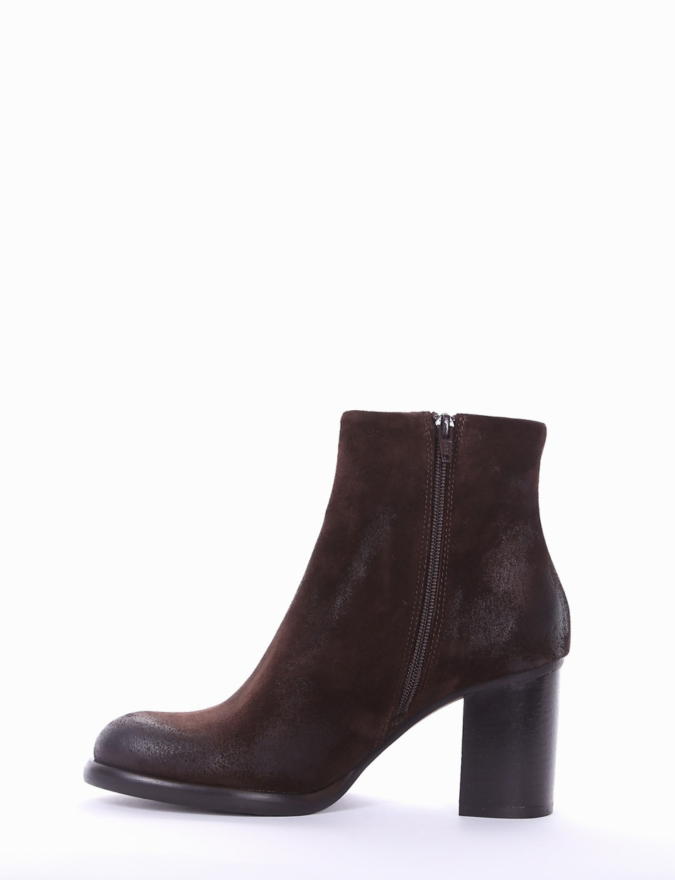 High heel ankle boots heel 8 cm brown chamois