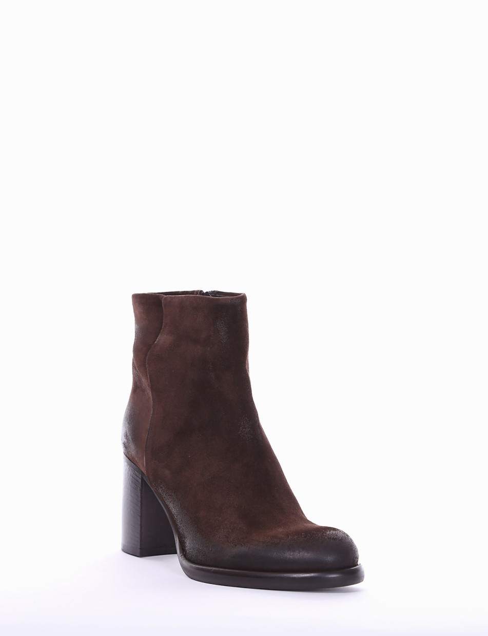 High heel ankle boots heel 8 cm brown chamois