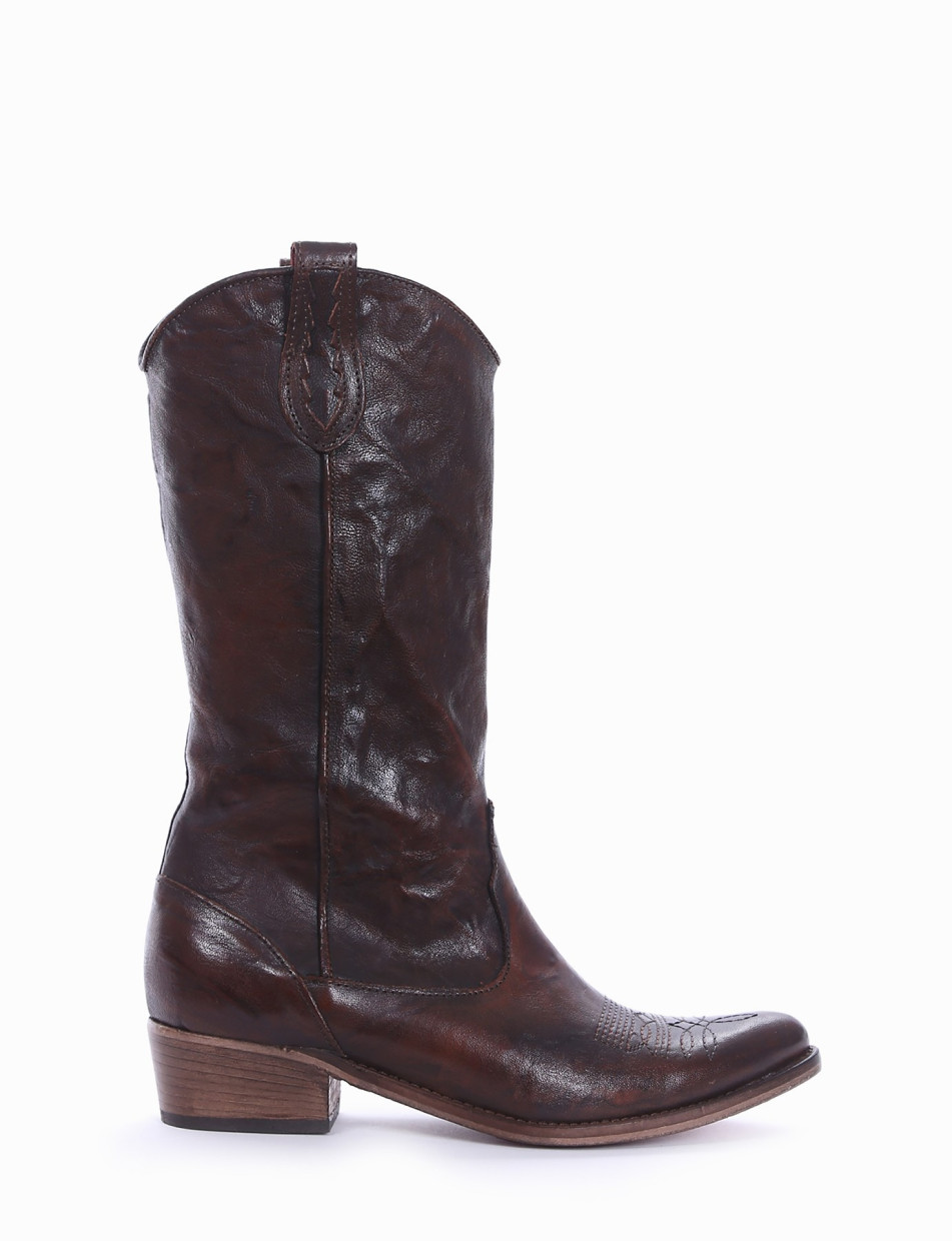 Low heel boots heel 2 cm brown leather