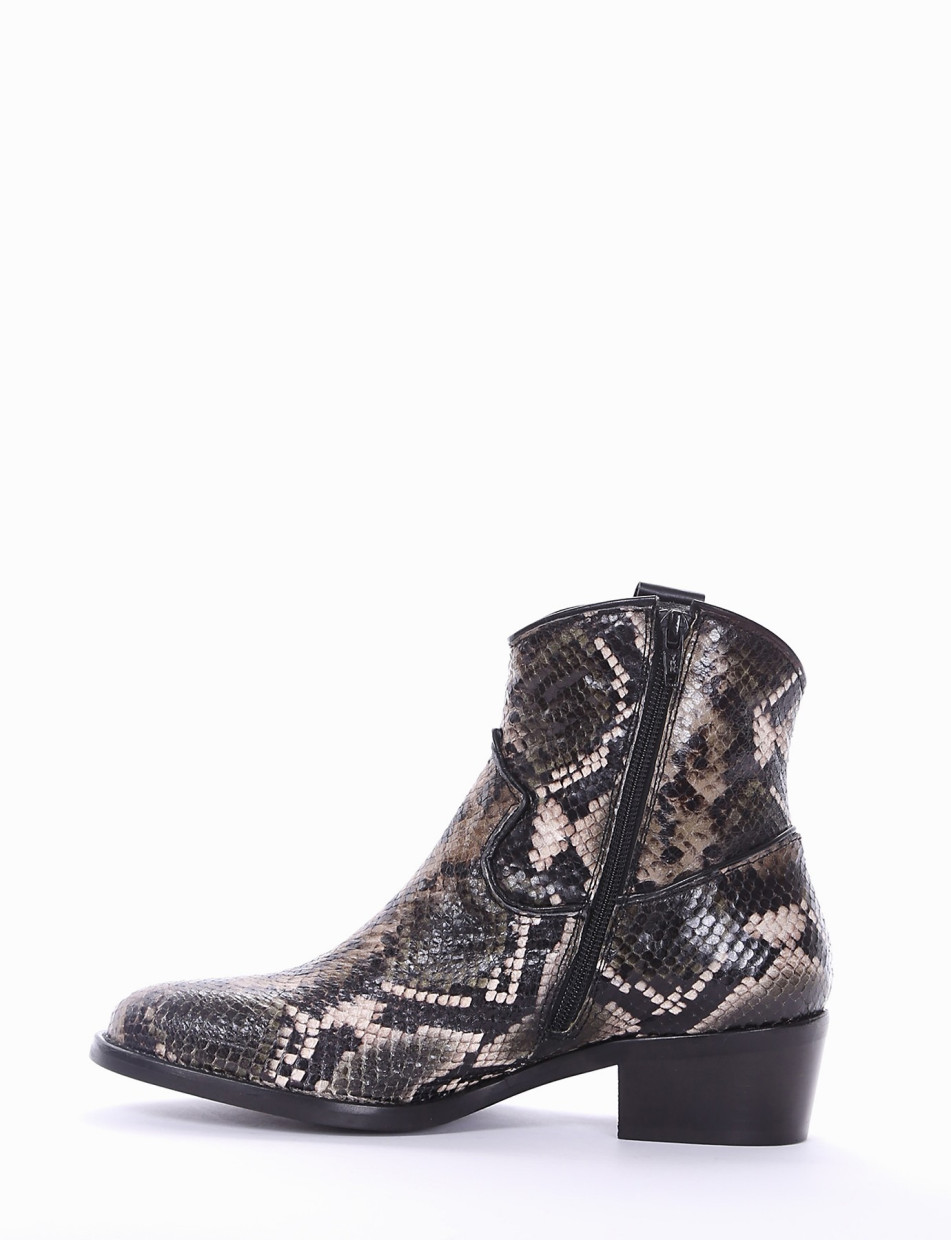 Low heel ankle boots heel 3 cm green python