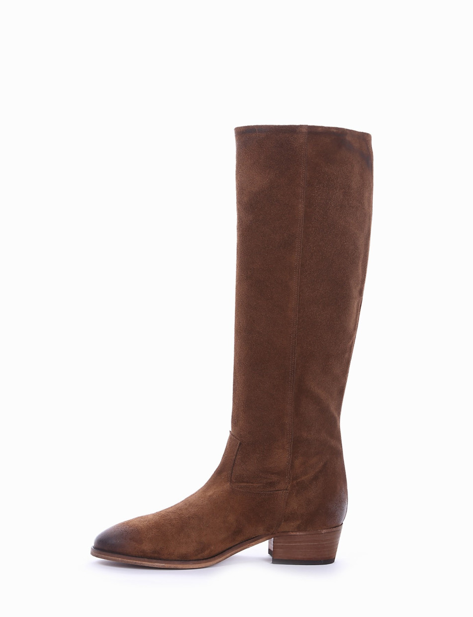 Low heel boots heel 2 cm brown chamois