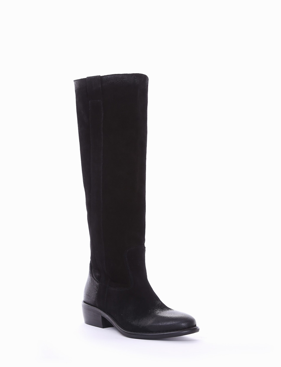 Low heel boots heel 2 cm black chamois