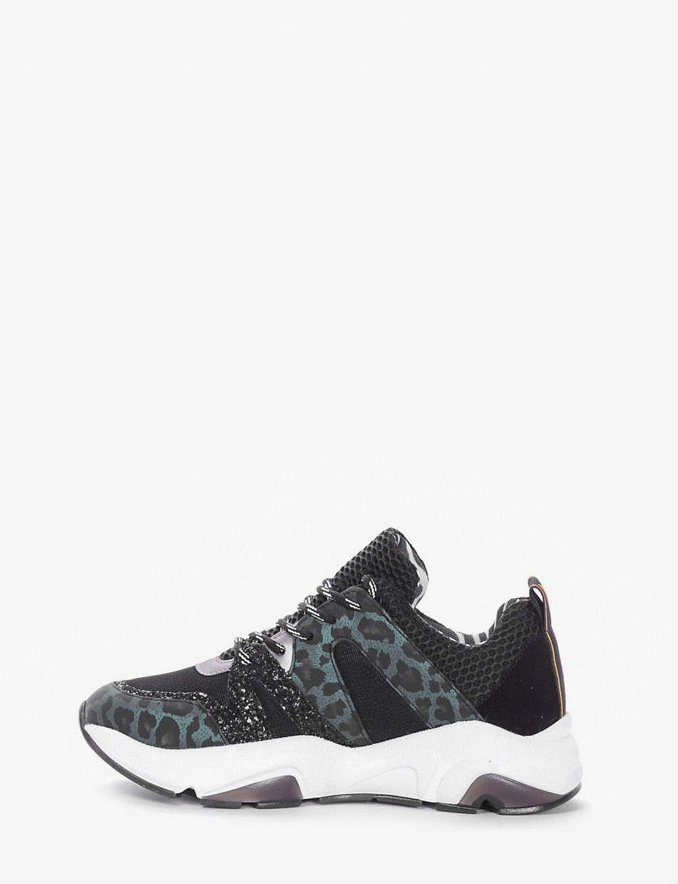 Snkrs riporto leopardo