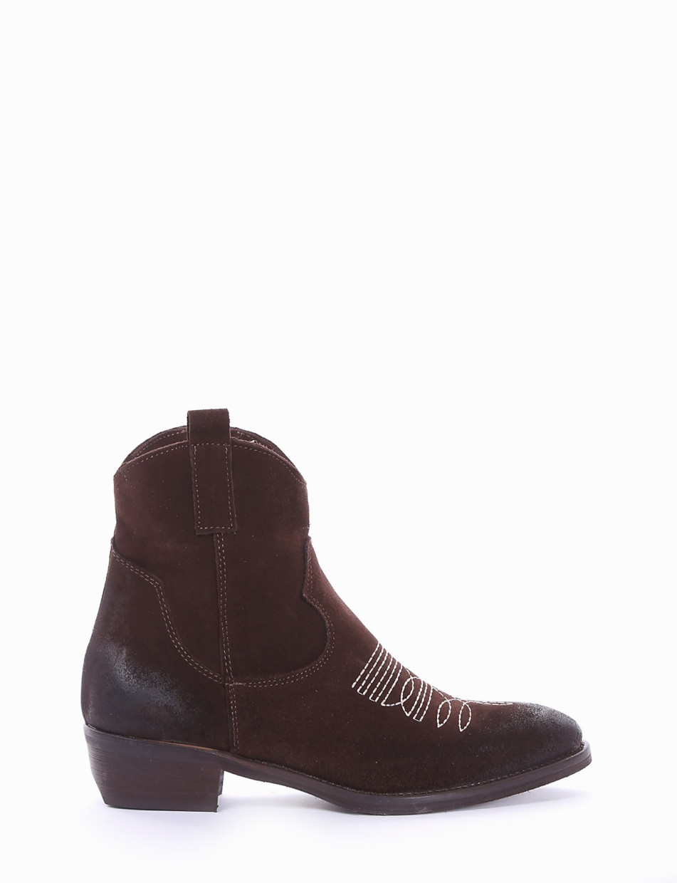 Low heel ankle boots heel 3 cm dark brown chamois