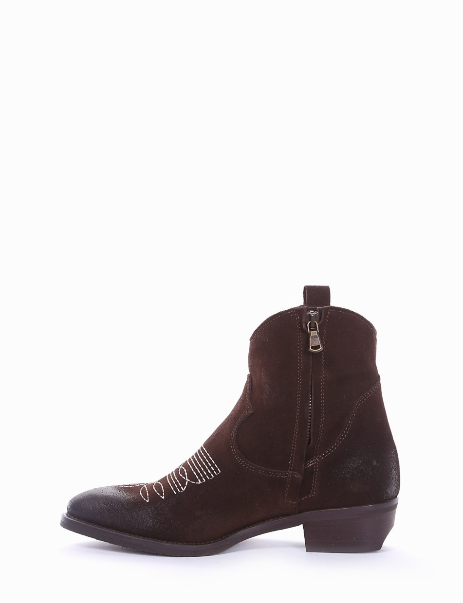 Low heel ankle boots heel 3 cm dark brown chamois