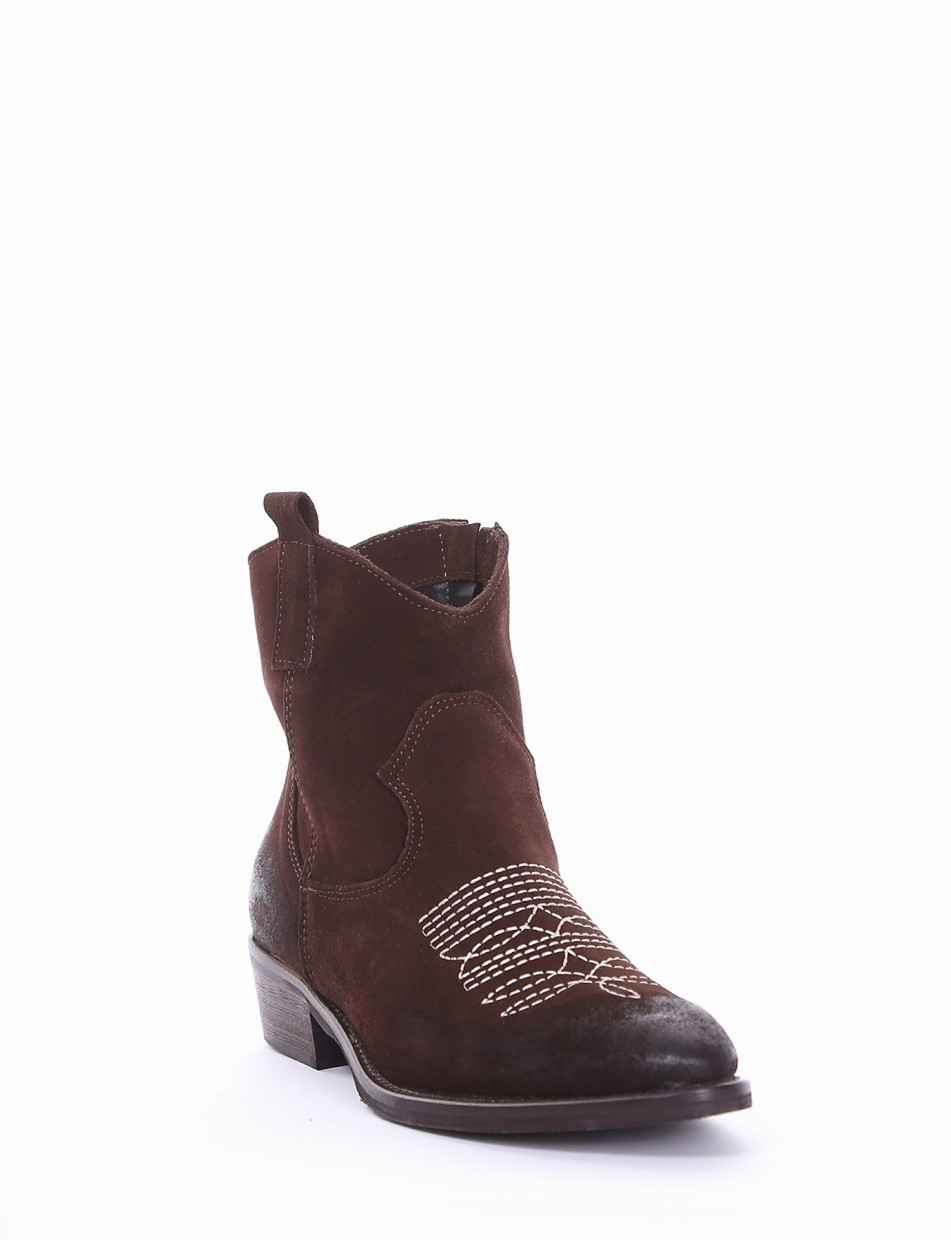 Low heel ankle boots heel 3 cm dark brown chamois