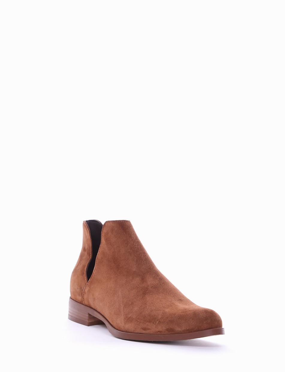 Low heel ankle boots heel 2 cm brown chamois