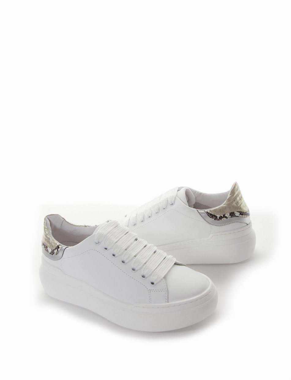 Sneakers white leather