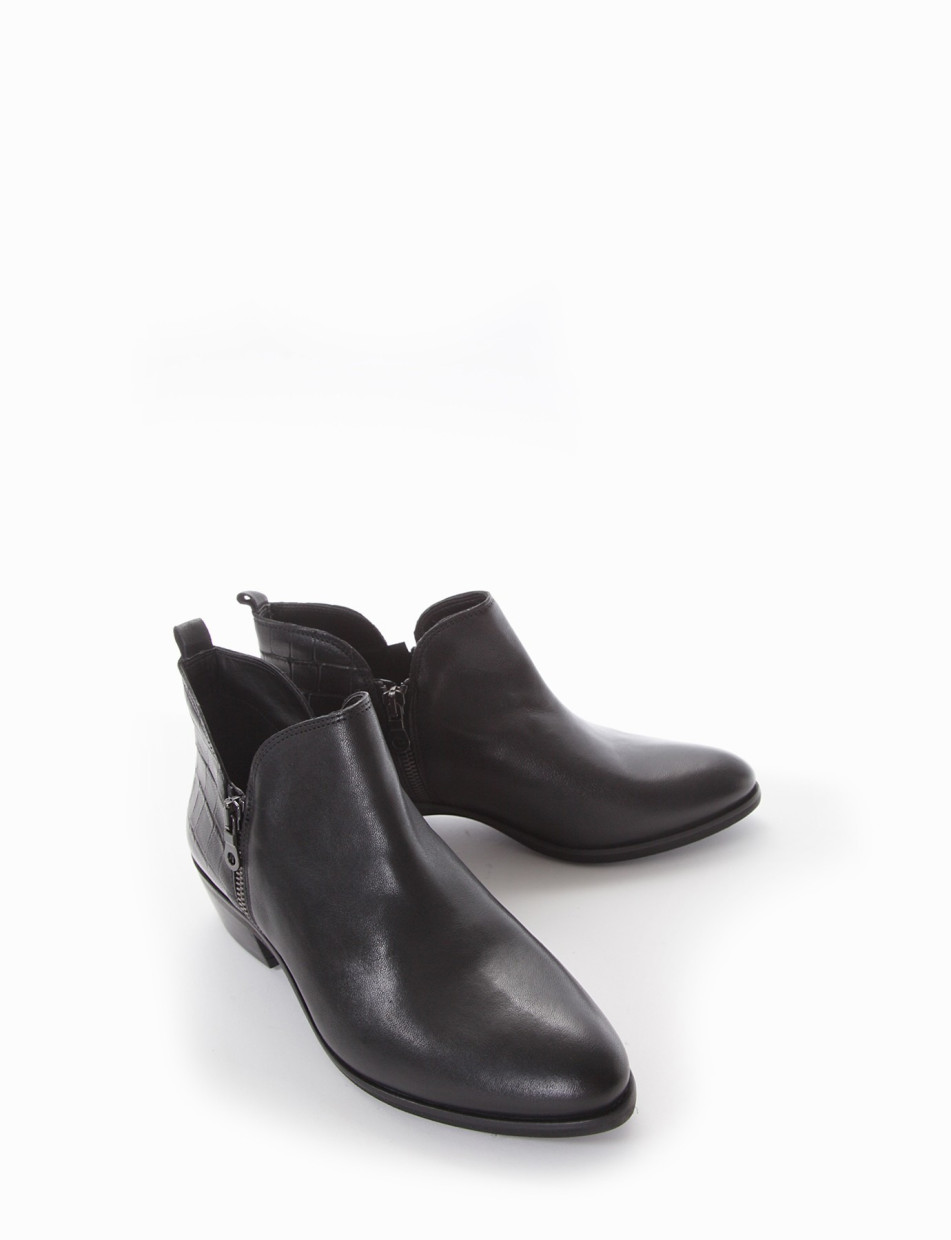 Low heel ankle boots heel 3 cm black leather