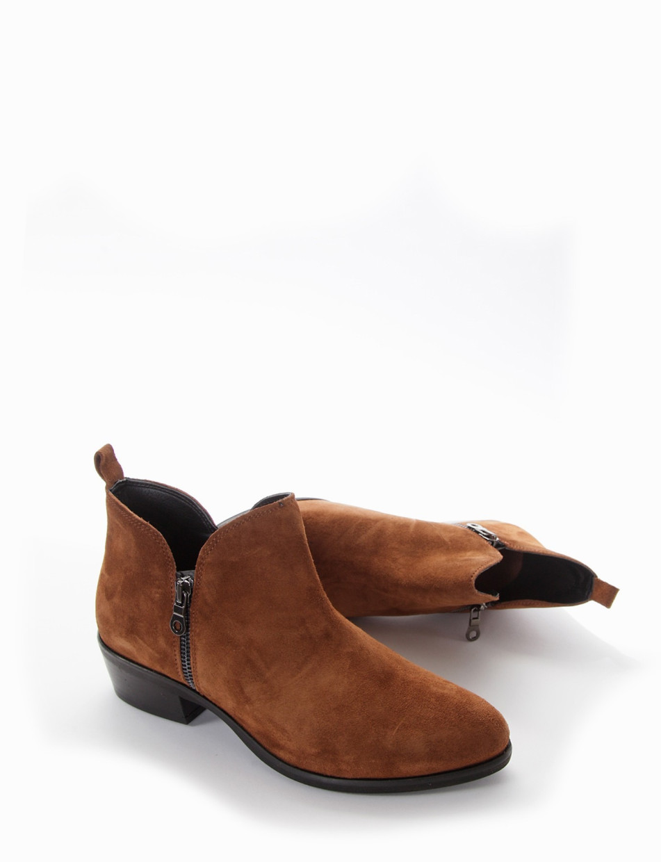 Low heel ankle boots heel 3 cm brown chamois