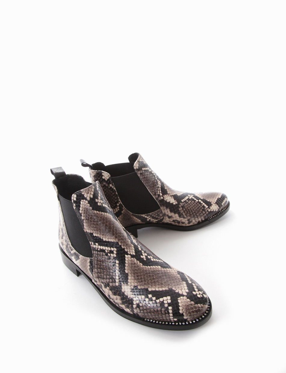 Low heel ankle boots heel 2 cm multicolor python