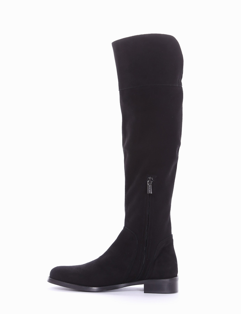 Low heel boots heel 2 cm black chamois