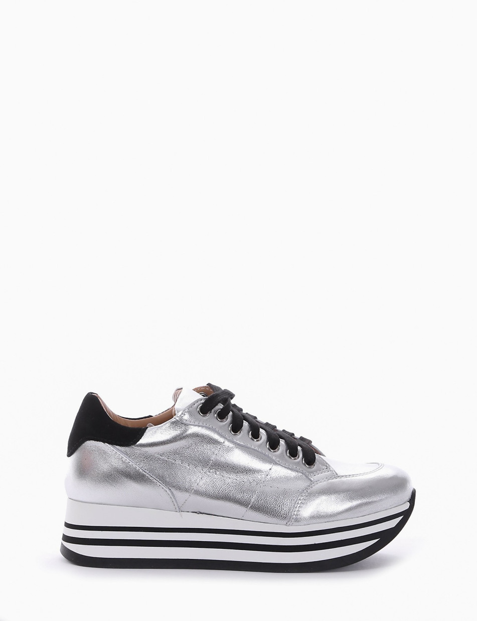 Sneakers silver leather