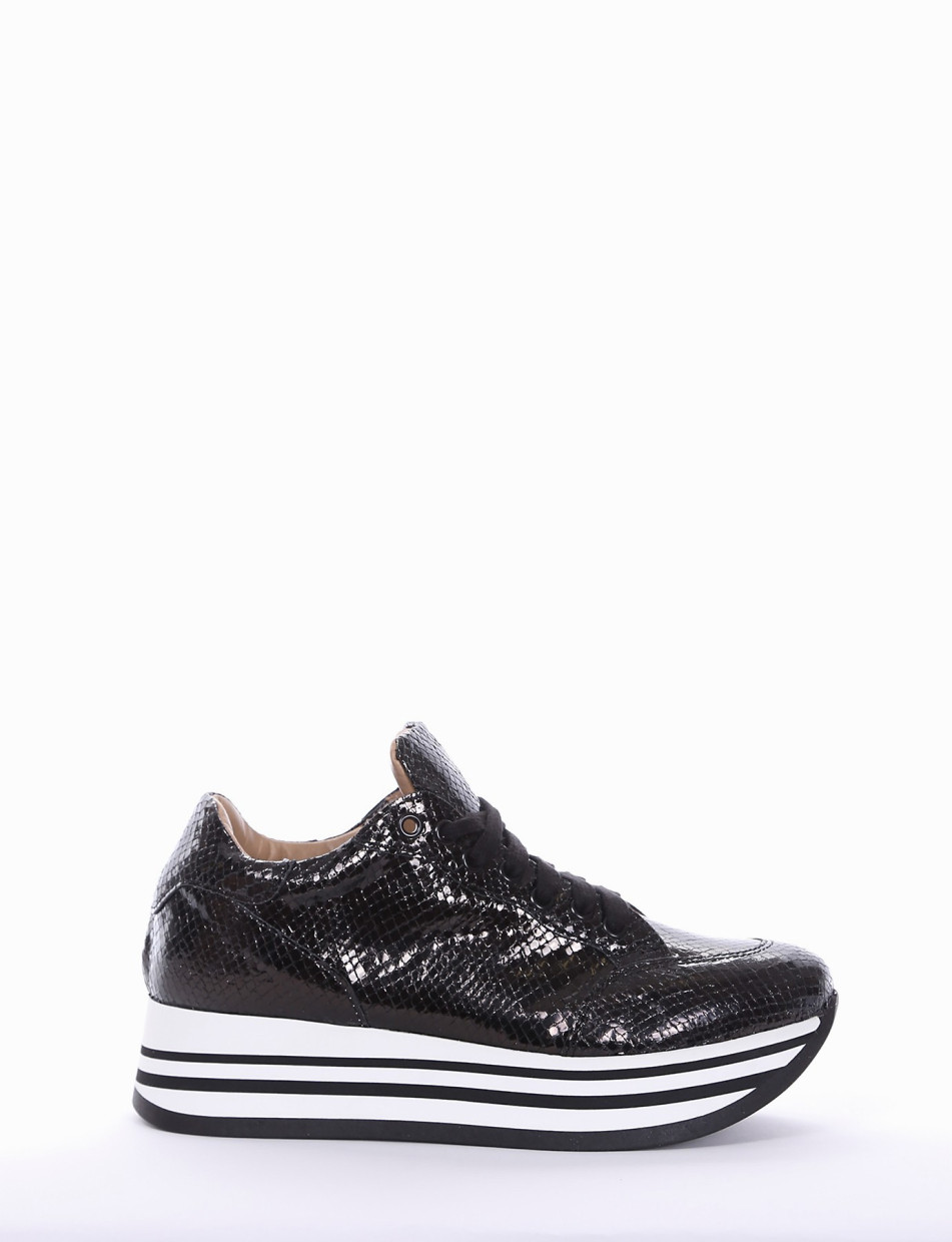 Sneakers black python