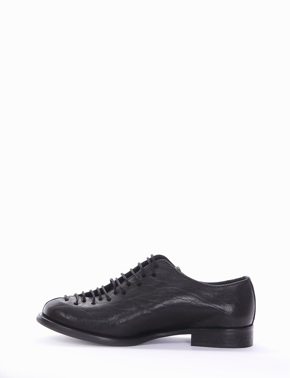 Lace-up shoes heel 2 cm black leather