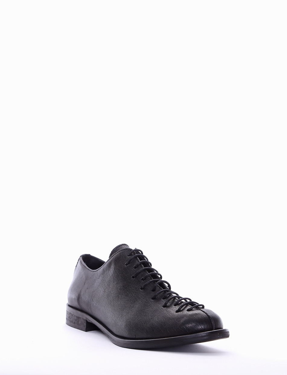 Lace-up shoes heel 2 cm black leather