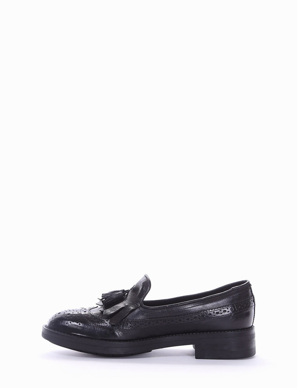 Loafers heel 2 cm black leather