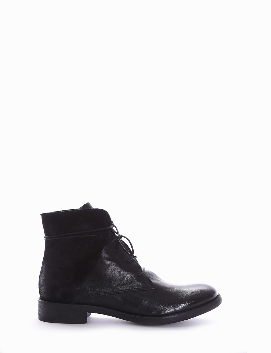 Combat boots heel 2 cm black leather