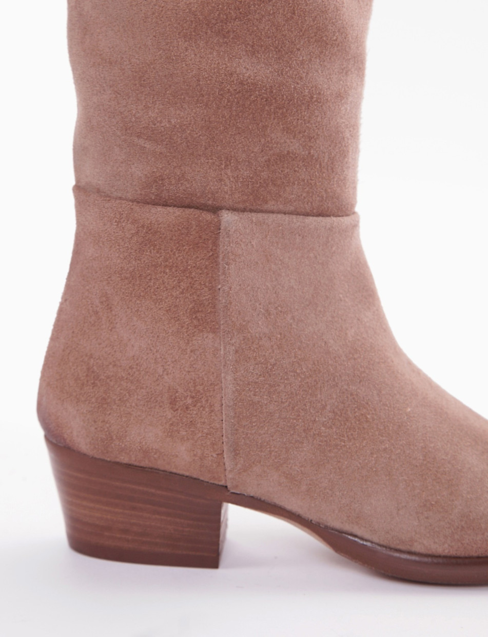 Low heel boots heel 4 cm beige chamois