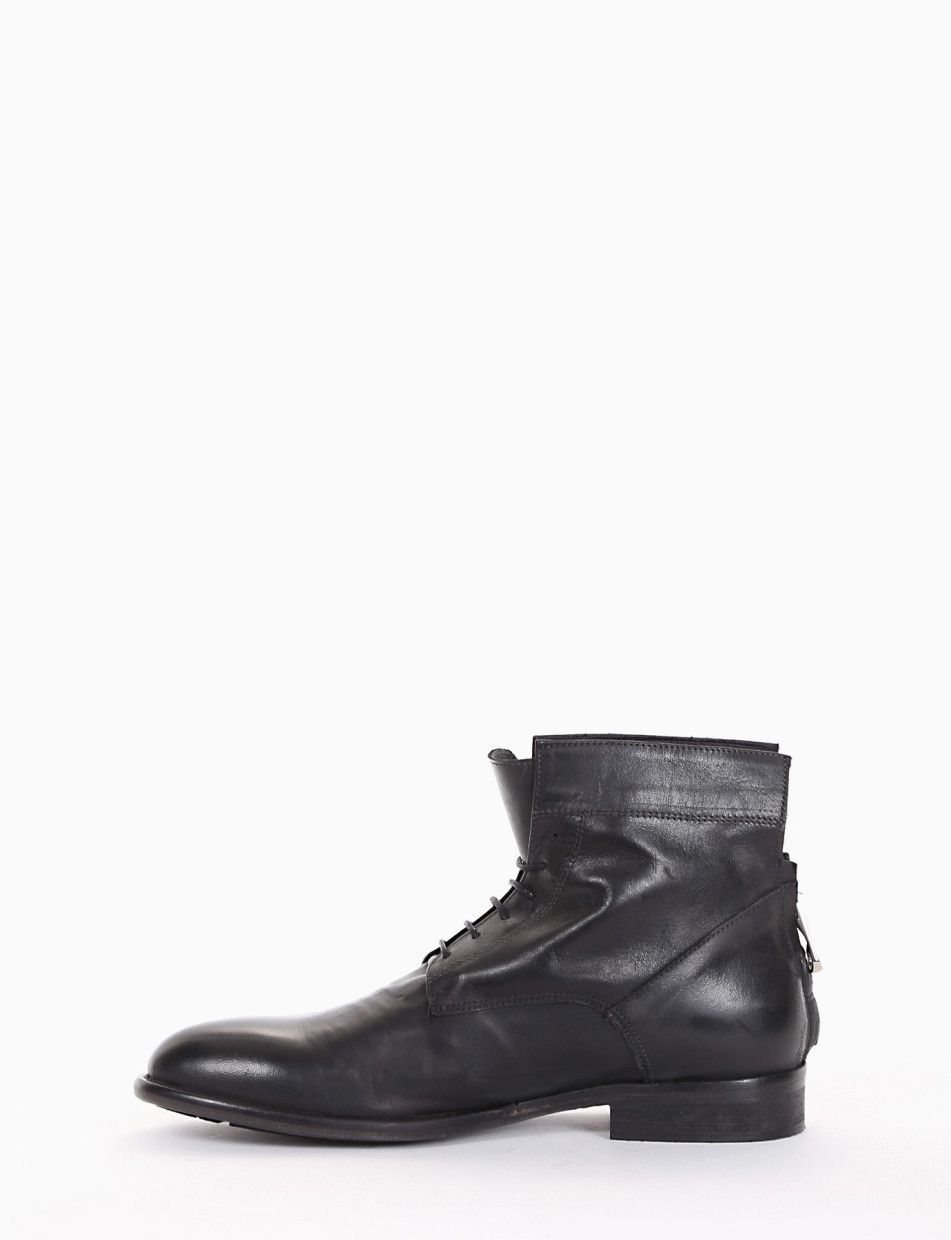 Combat boots heel 2 cm black leather