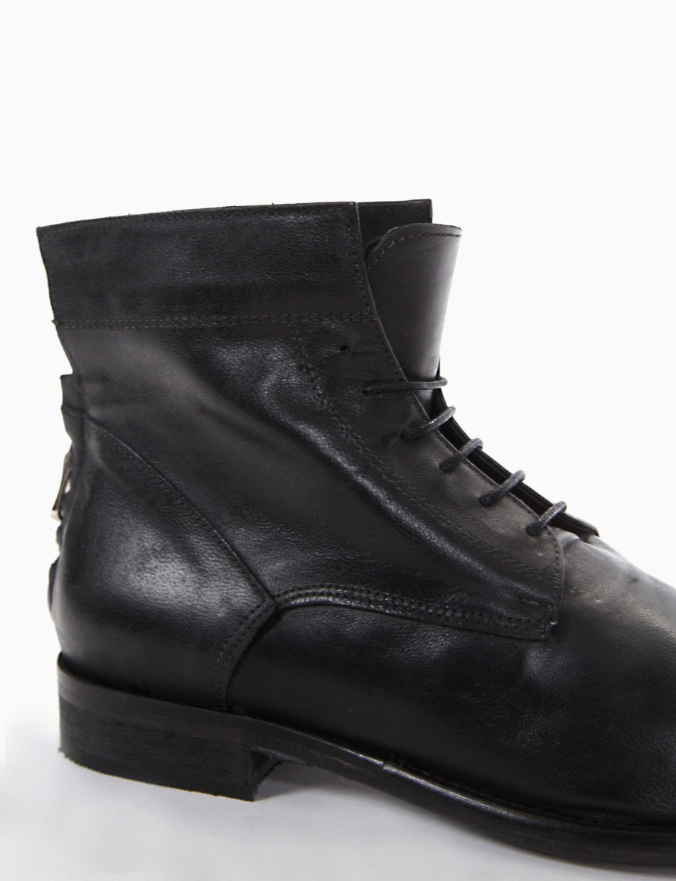 Combat boots heel 2 cm black leather