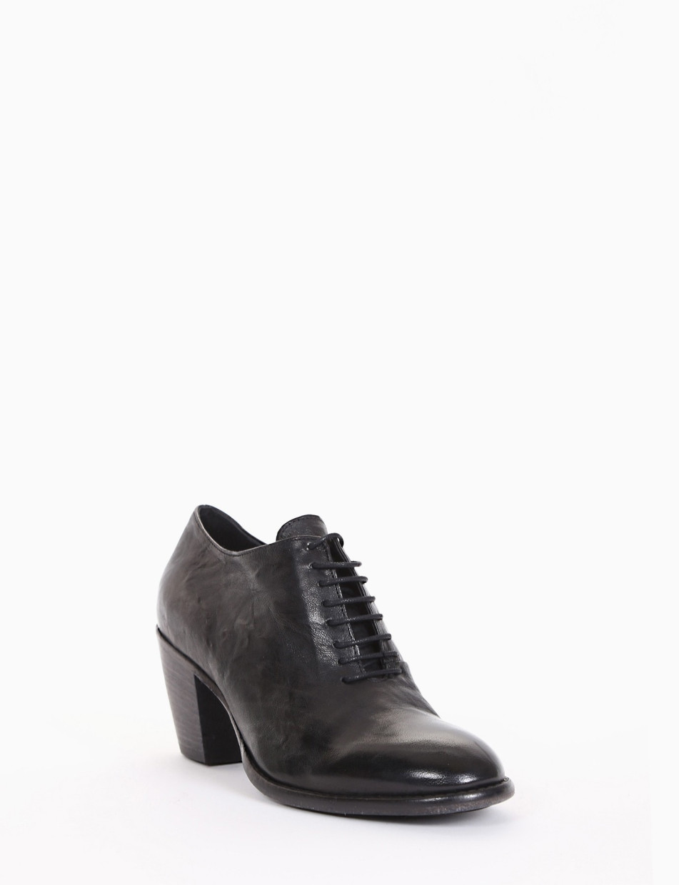 Lace-up shoes heel 8 cm black leather