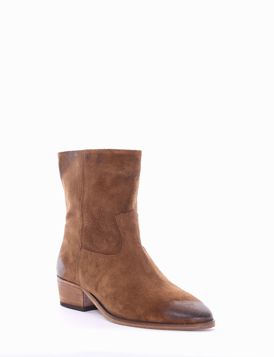 Low heel ankle boots heel 2 cm brown chamois