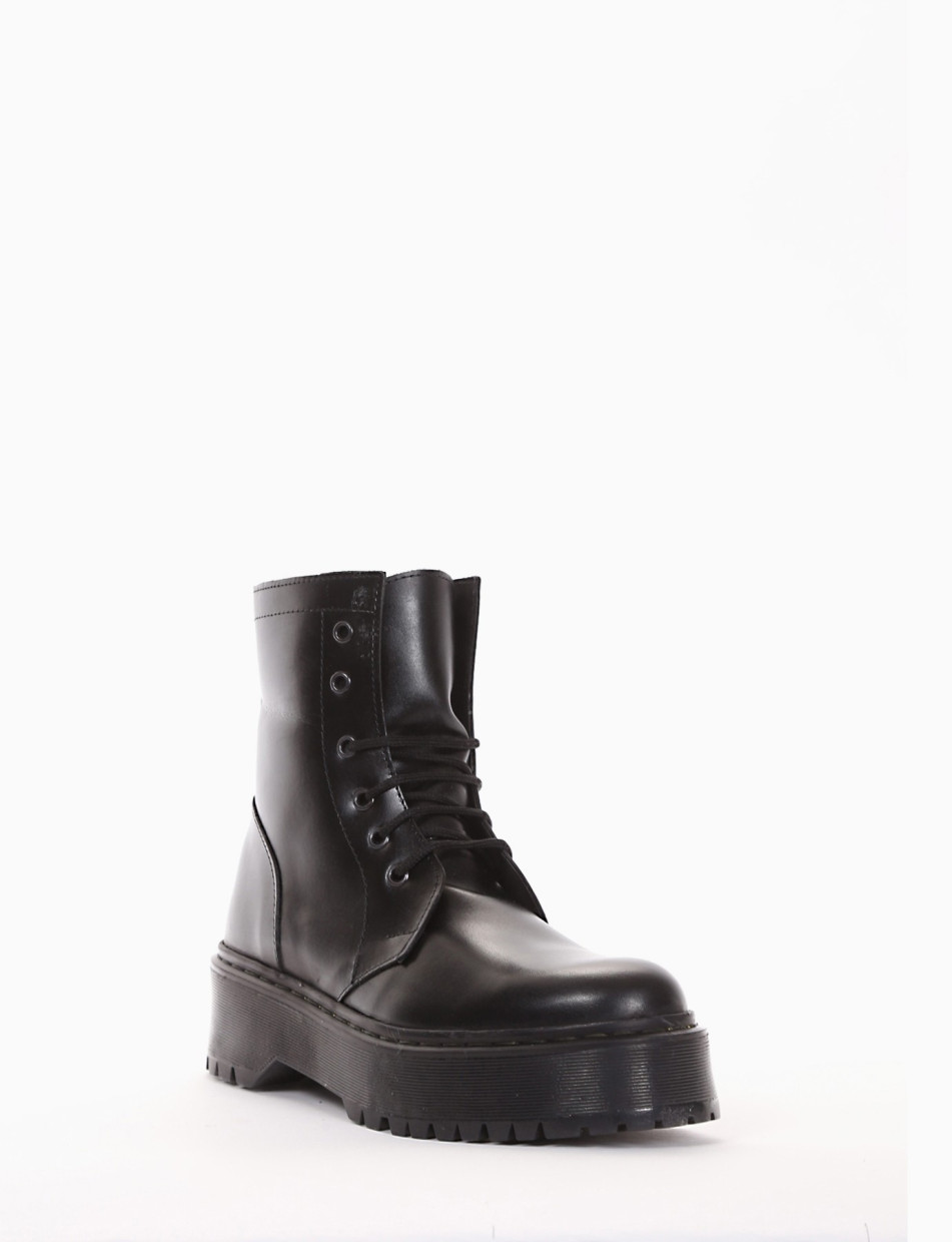 Combat boots heel 4 cm black leather
