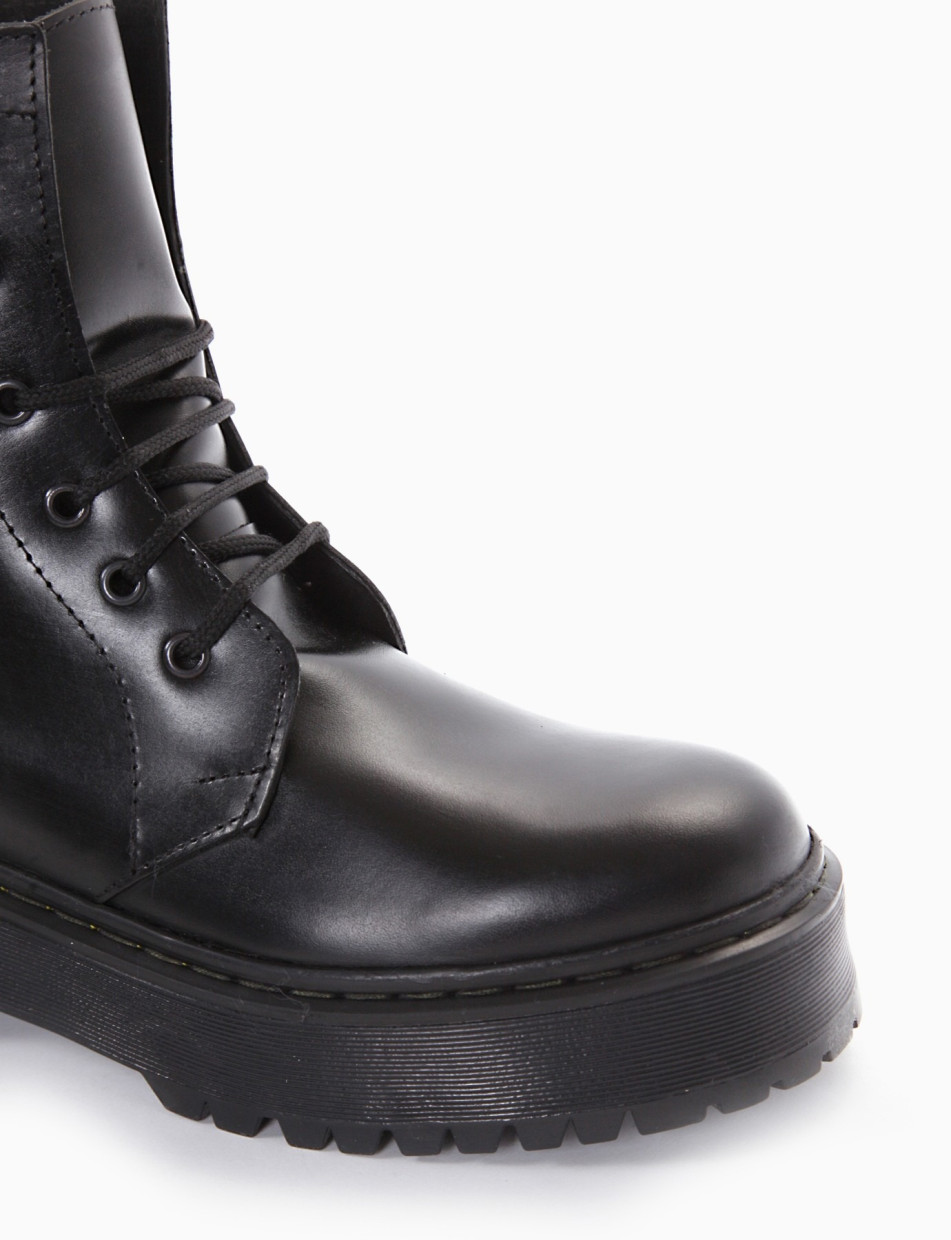 Combat boots heel 4 cm black leather